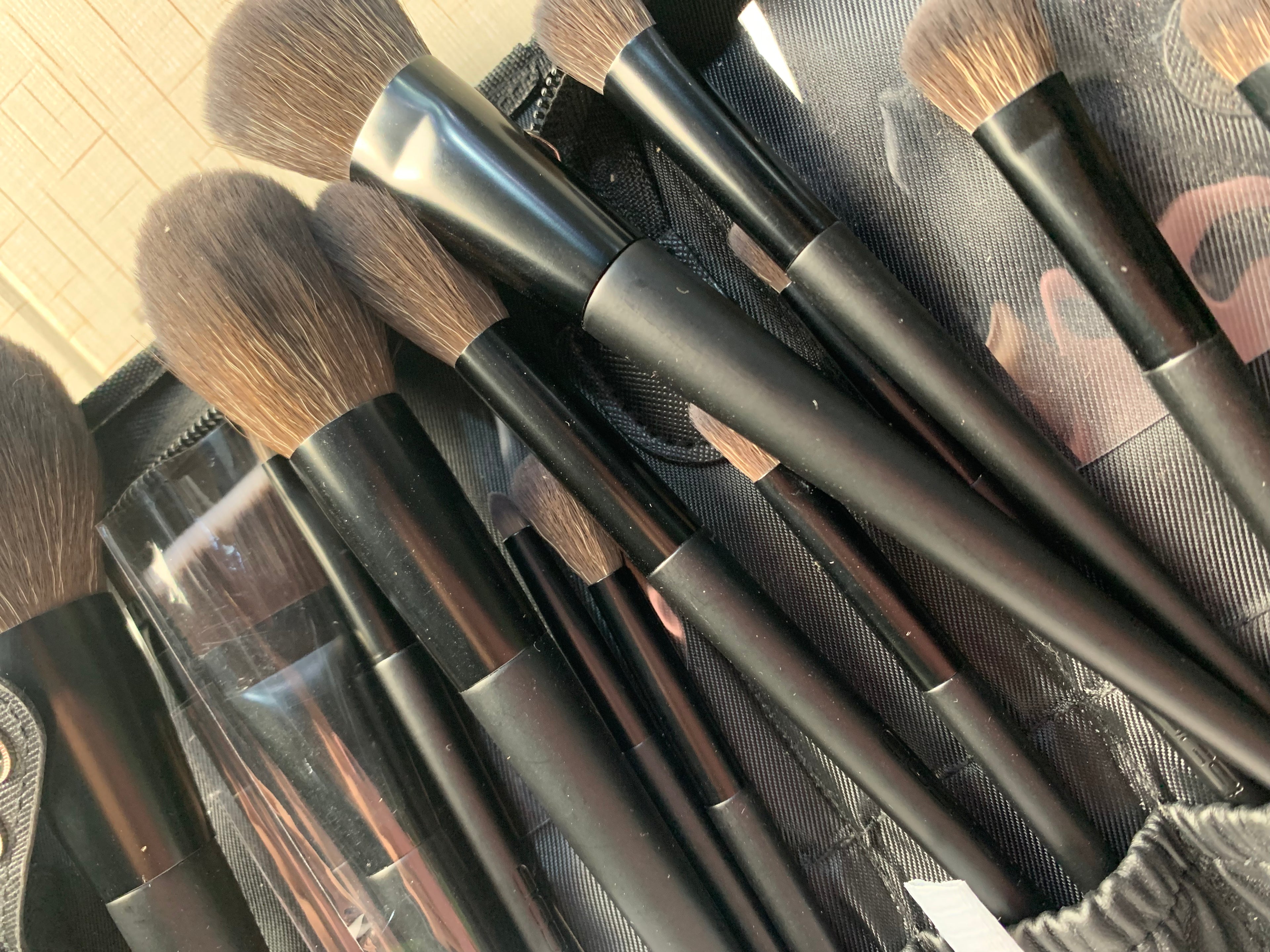PROFESSIONAL MAKEUP BRUSH