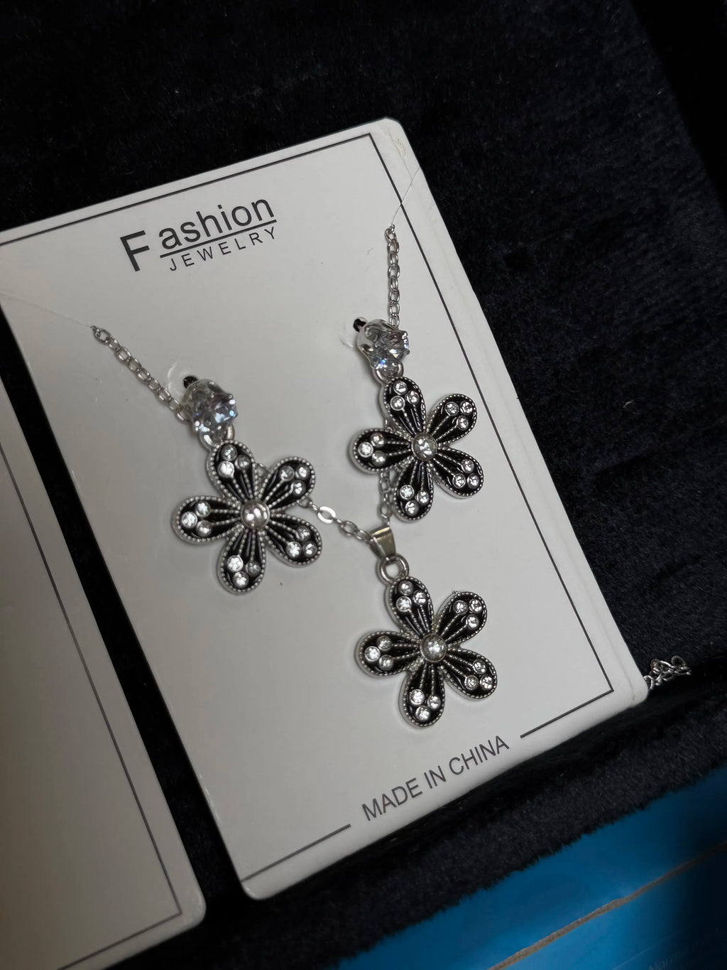 30 pcs jewellery sets